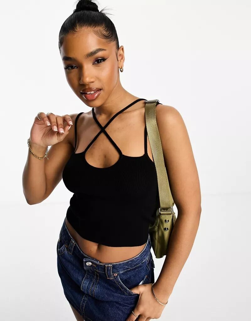 

Черная трикотажная майка с перекрещивающимися бретелями ASOS