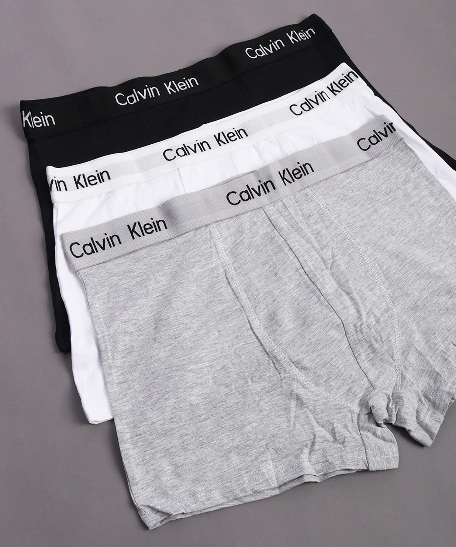 Комплект из 3 боксерских шорт Calvin Klein.