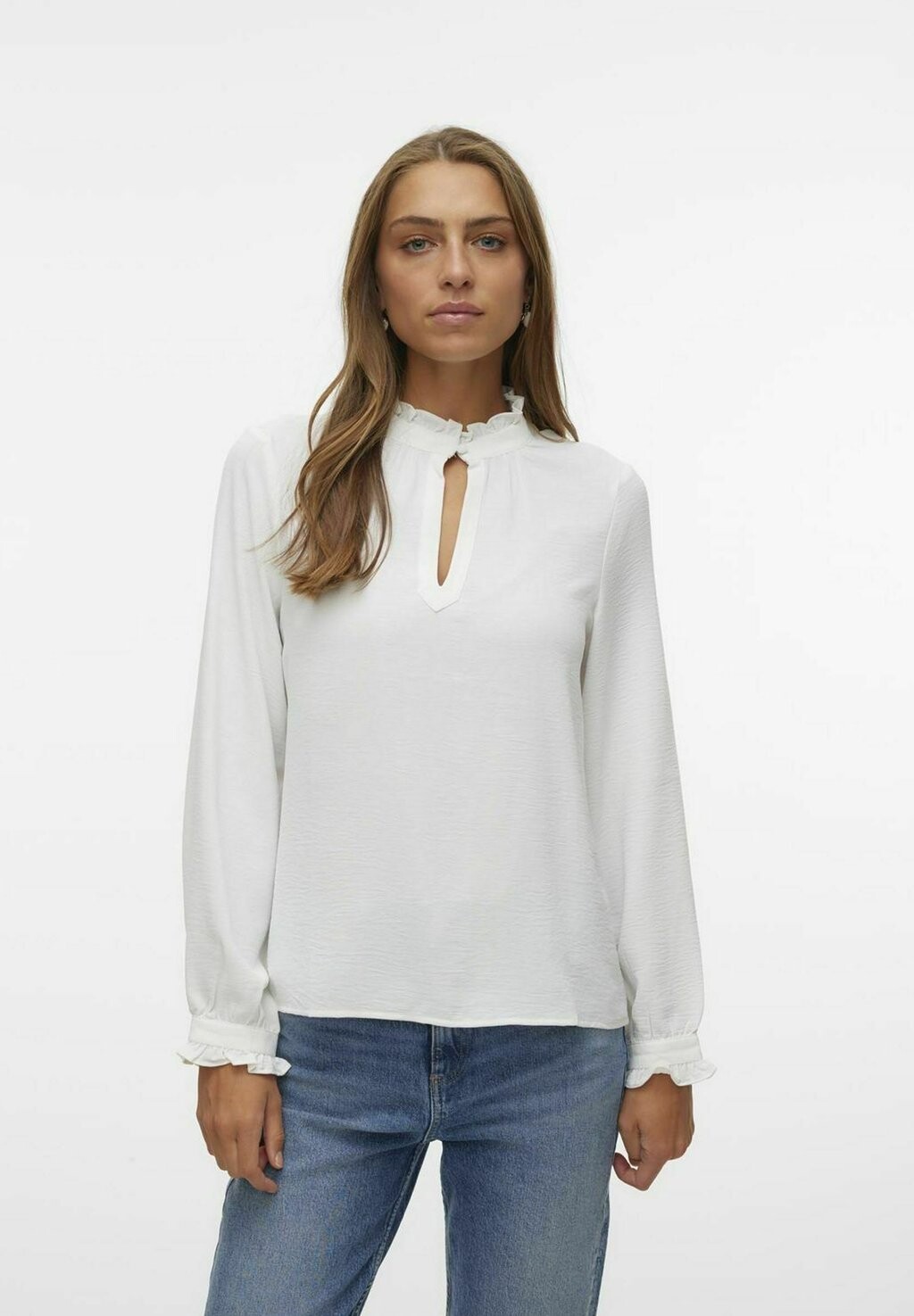 

Блузка Vero Moda, белоснежная