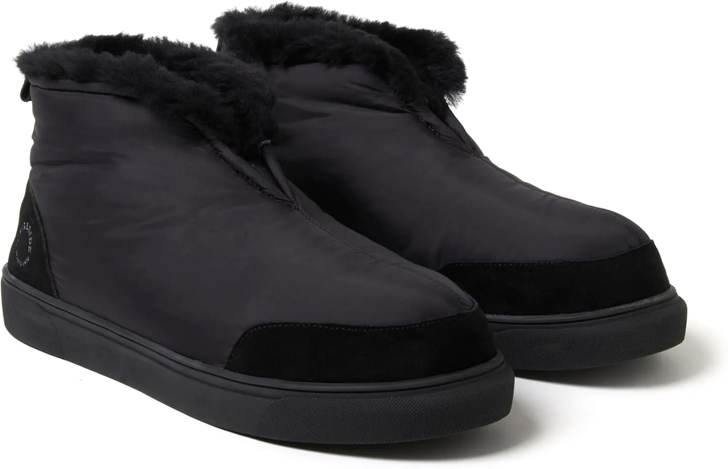 

Зимние ботинки Dearfoams для мужчин Fireside из нейлона с австралийской шерстяной подкладкой, водоотталкивающие, для отдыха после зимы, черный