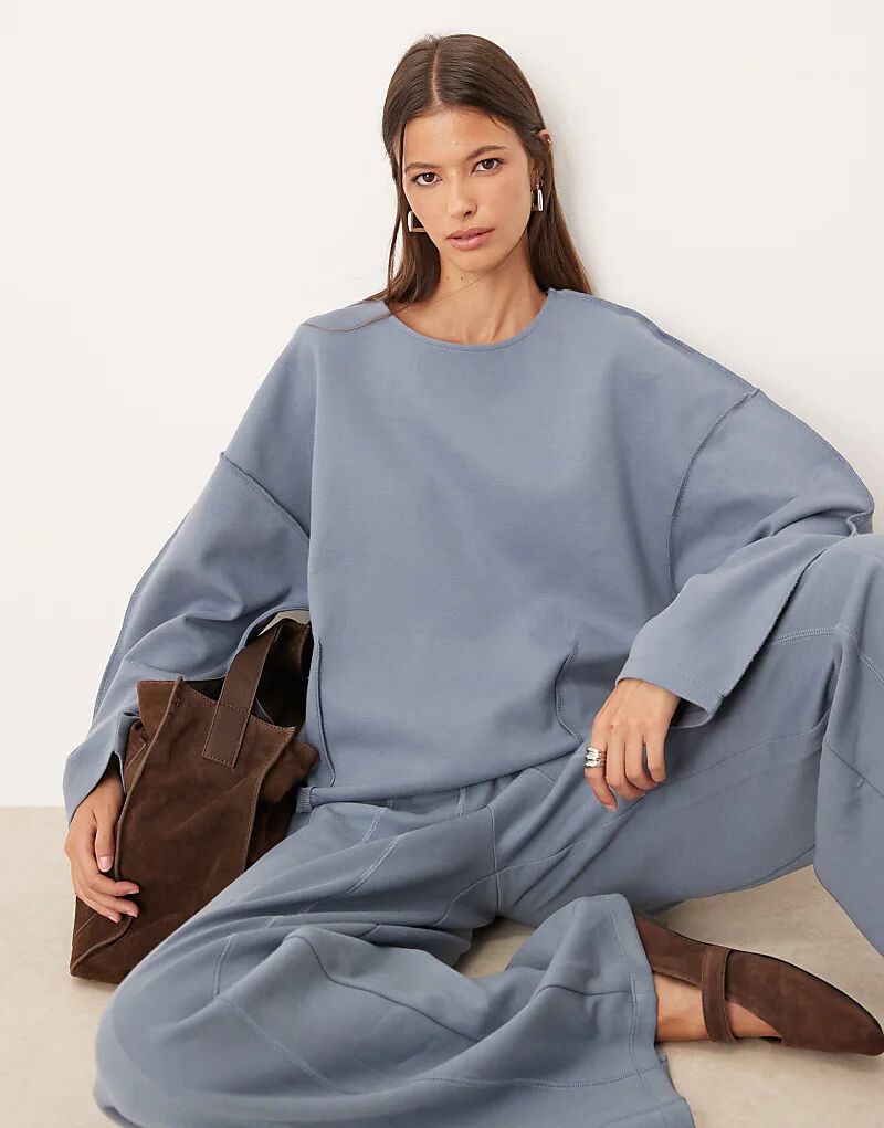 

Джемпер ASOS DESIGN с вырезом-лодочкой и декоративными швами синего цвета