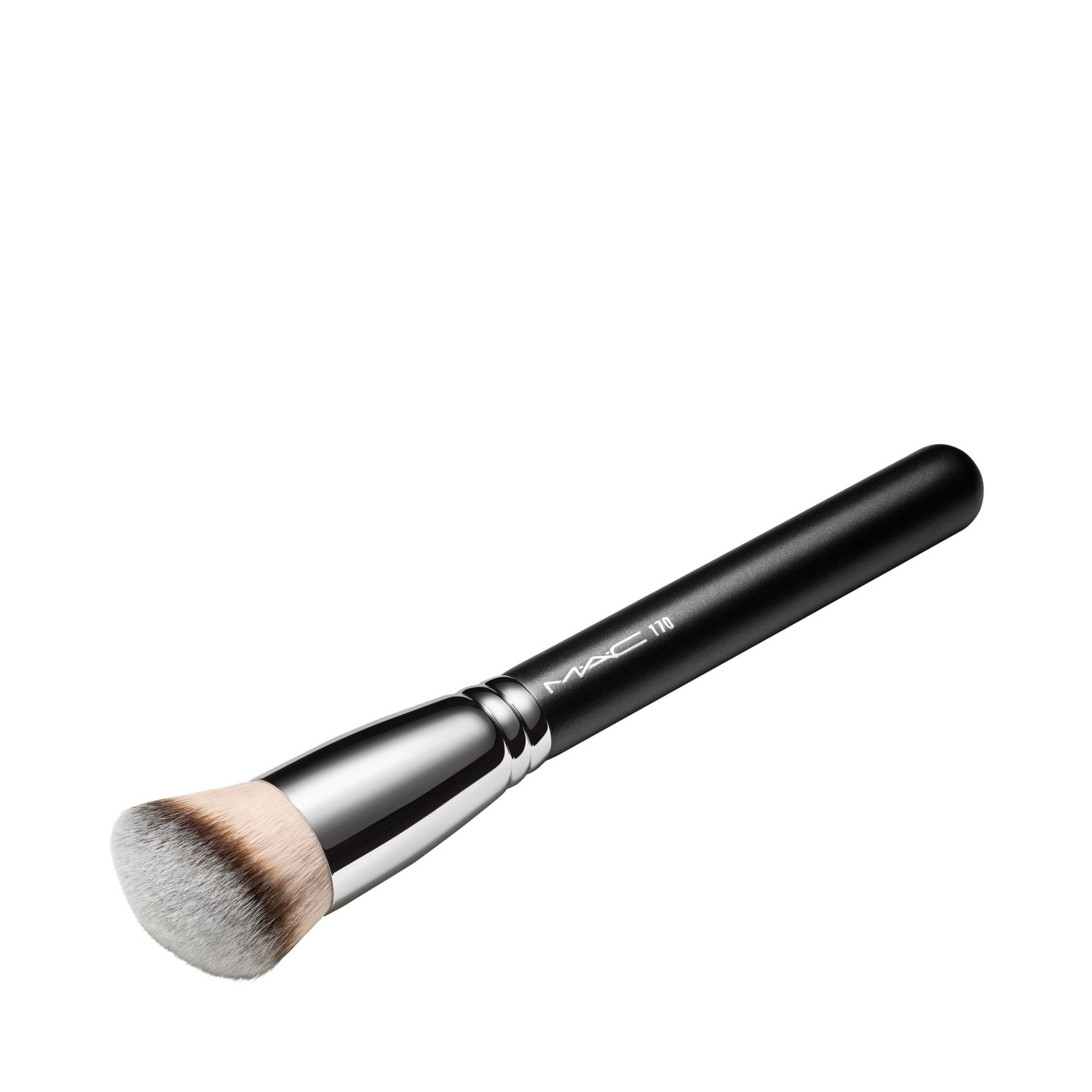 Кисть для лица 170 synthetic rounded slant brush Mac, количество 1 шт. — фото 3