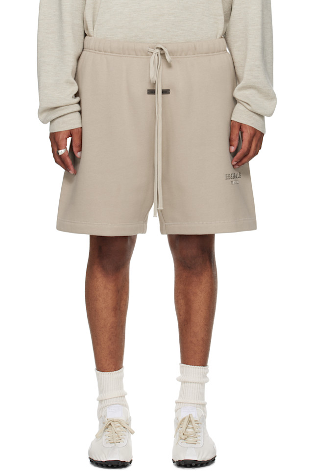 

Флисовые шорты для футбола Fear Of God Essentials, цвет timber