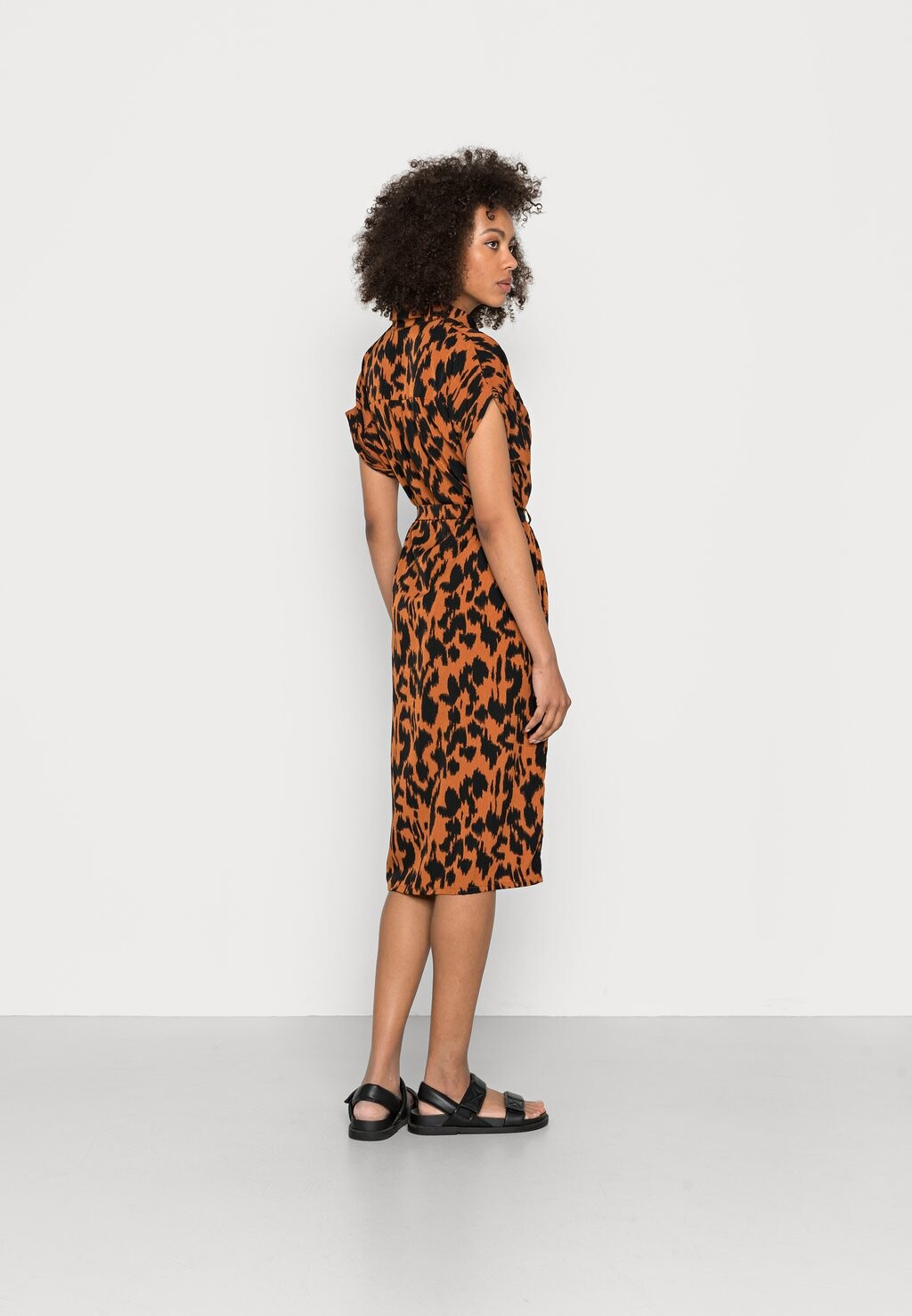 

Платье-рубашка Onlhannover Shirt Dress ONLY, имбирный хлеб