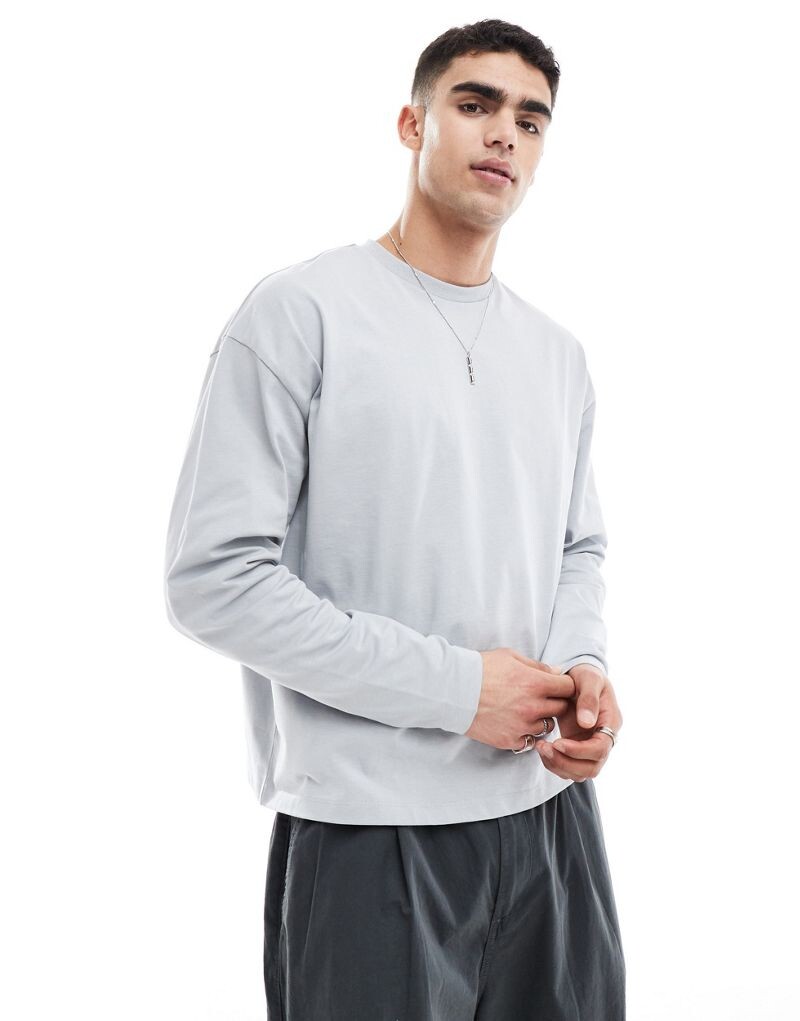 

Светло-серая плотная футболка свободного кроя с длинными рукавами ASOS DESIGN