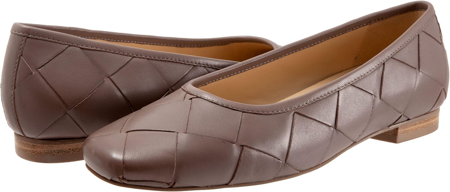 

Туфли на плоской подошве Trotters Hanny, серо-коричневый
