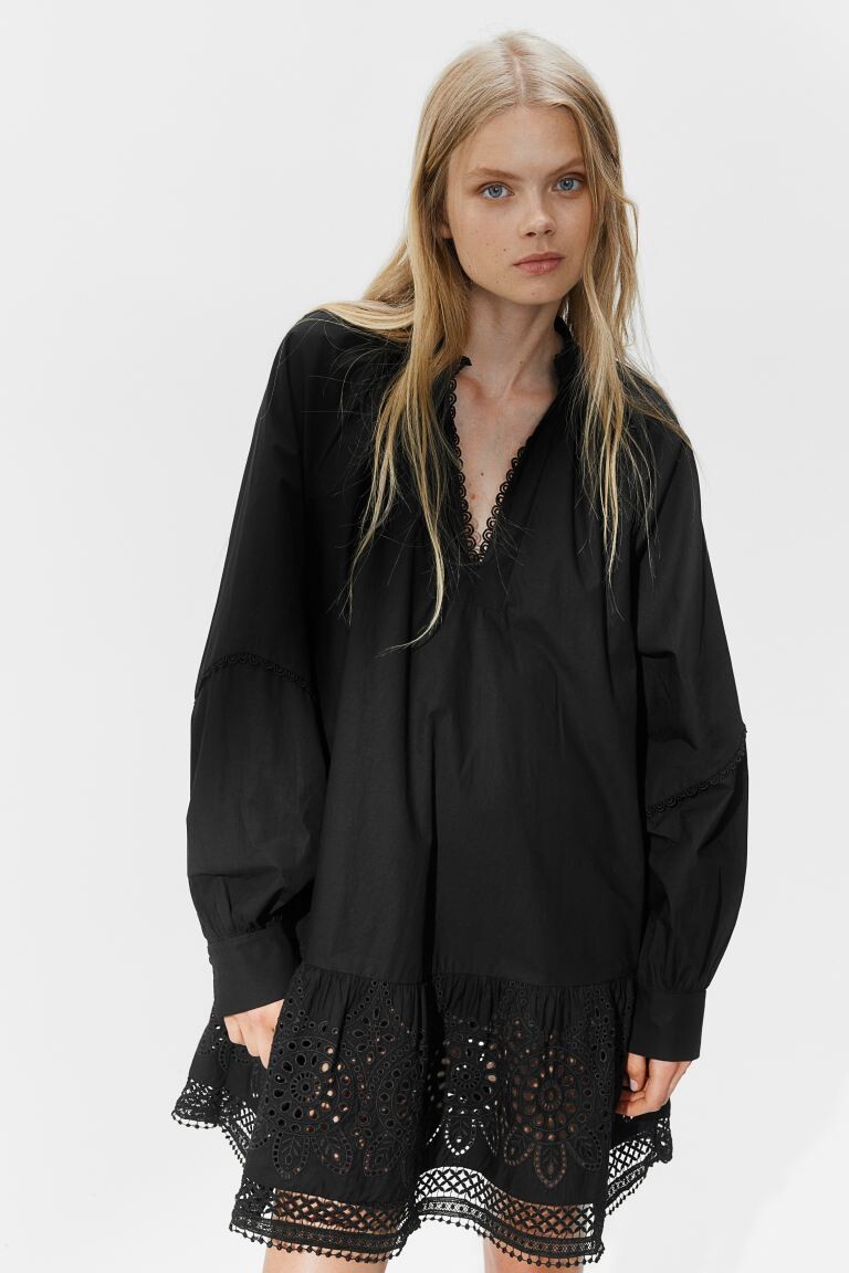 

Платье с английской вышивкой H&M, черный