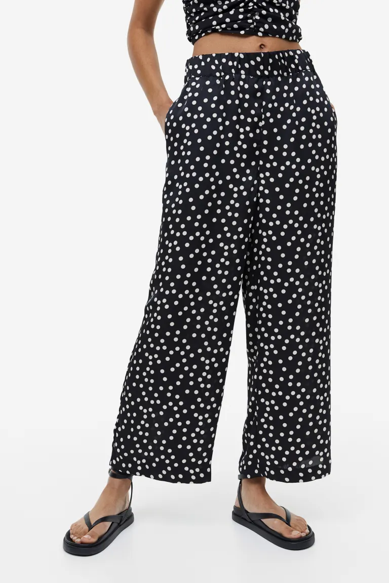 

Брюки с рисунком H&M, черный