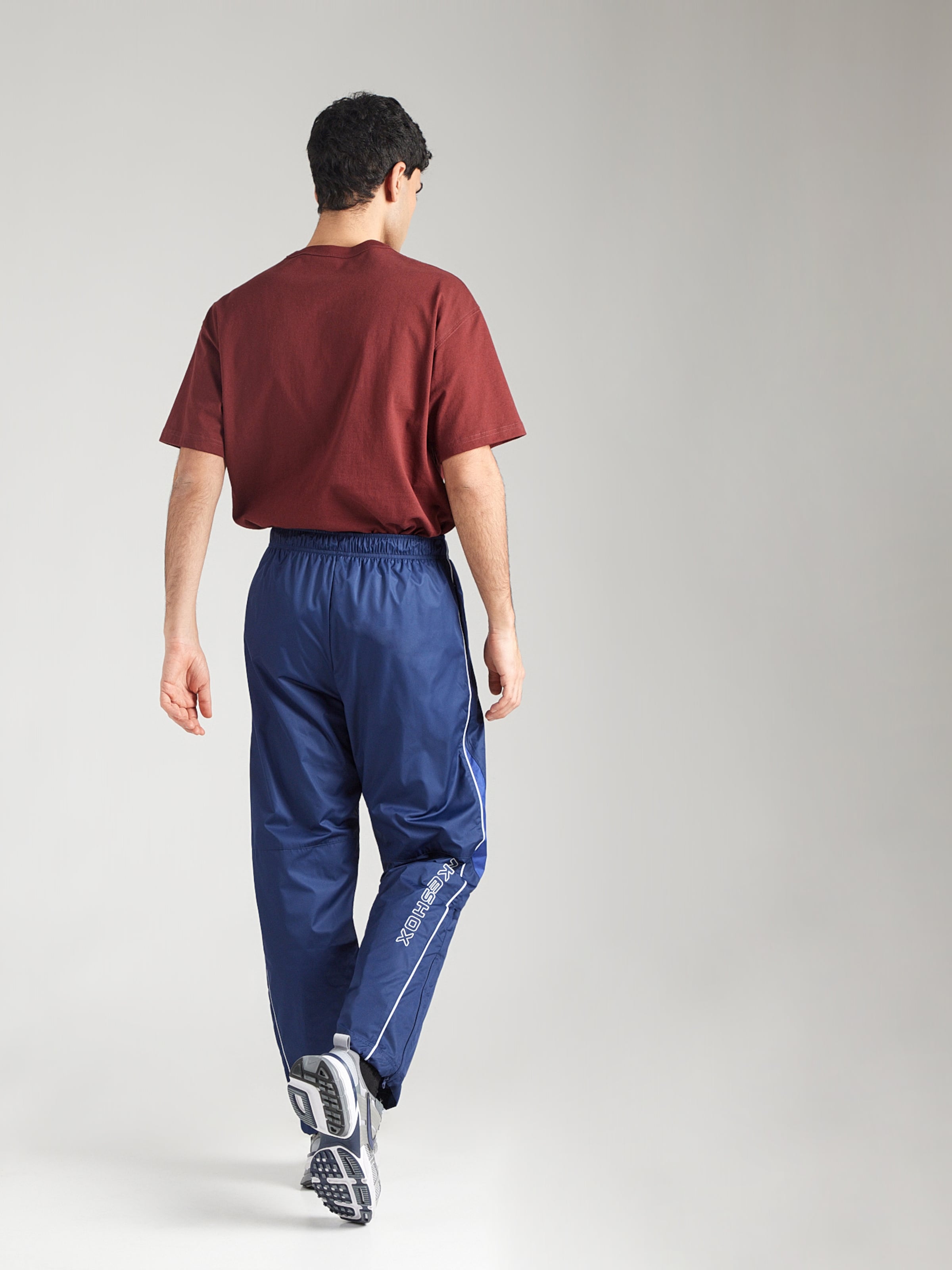 Nike Sportswear Штаны Regular 'SHOX' в синем цвете, Navy — фото 4