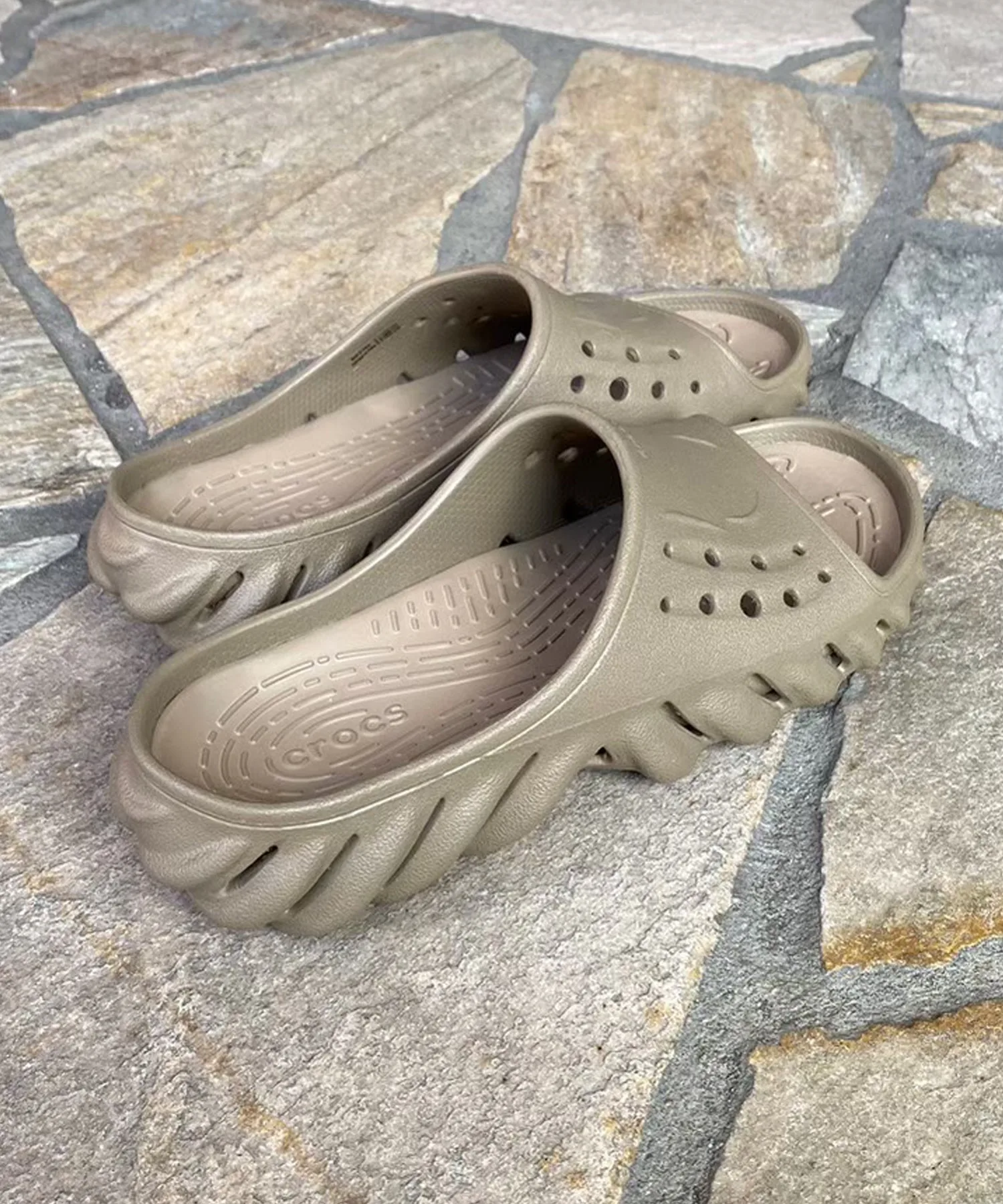 Мужские сандалии crocs ECHO SLIDE — фото 3