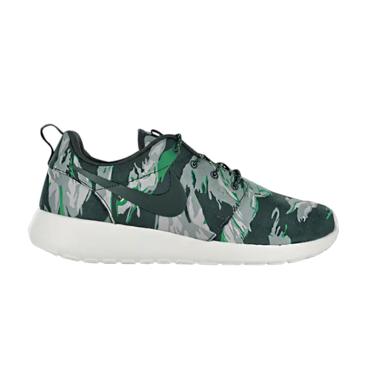 

Кроссовки Nike Rosherun Gpx 'Camo', зеленый