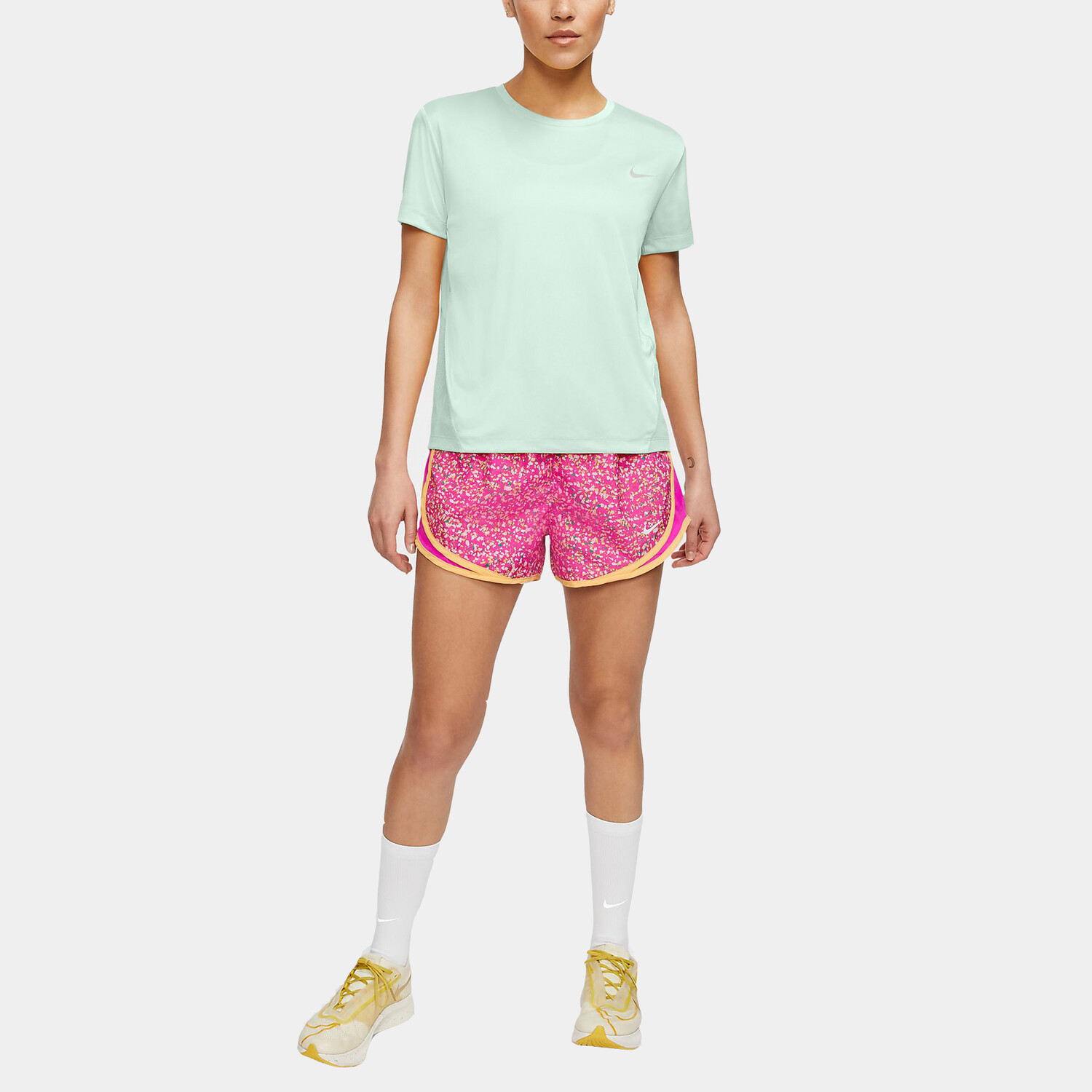 Футболка Nike Miler Short-Sleeve Running AJ8122-394, зеленый — фото 3