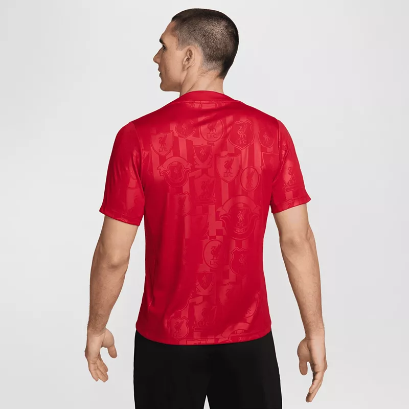 

Красная предматчевая майка Nike Adult Liverpool FC 2024