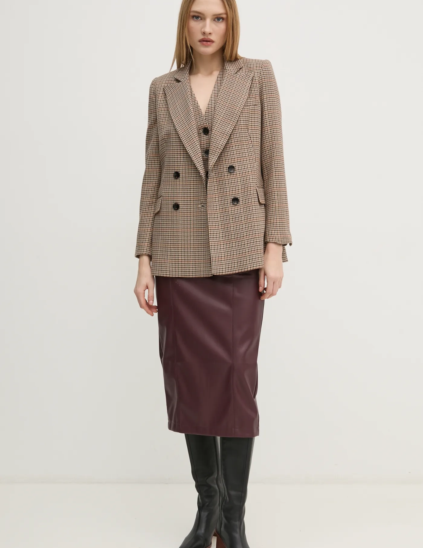 

Блейзер Pedro del Hierro, бежевый