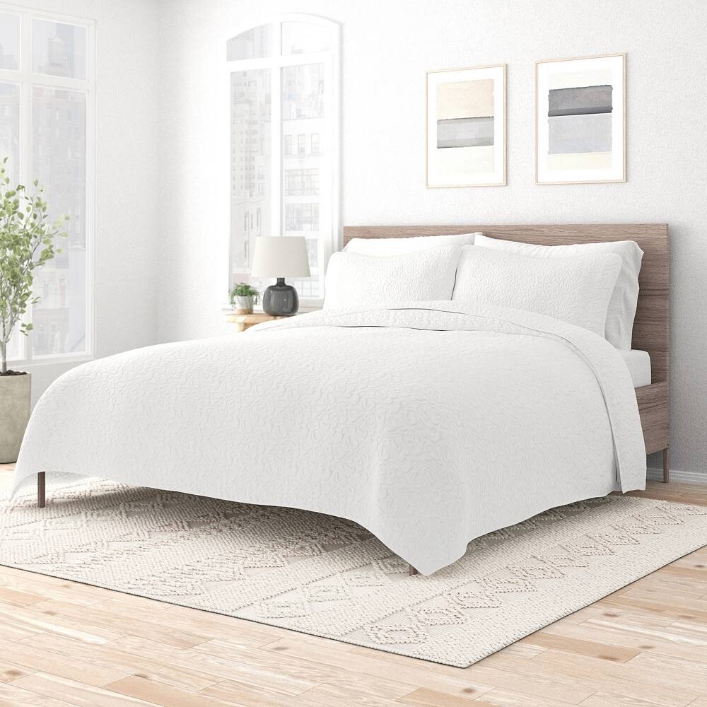 

Легкий и дышащий комплект современных одеял из 3 предметов — Urban Loft, цвет Floral Stitch White