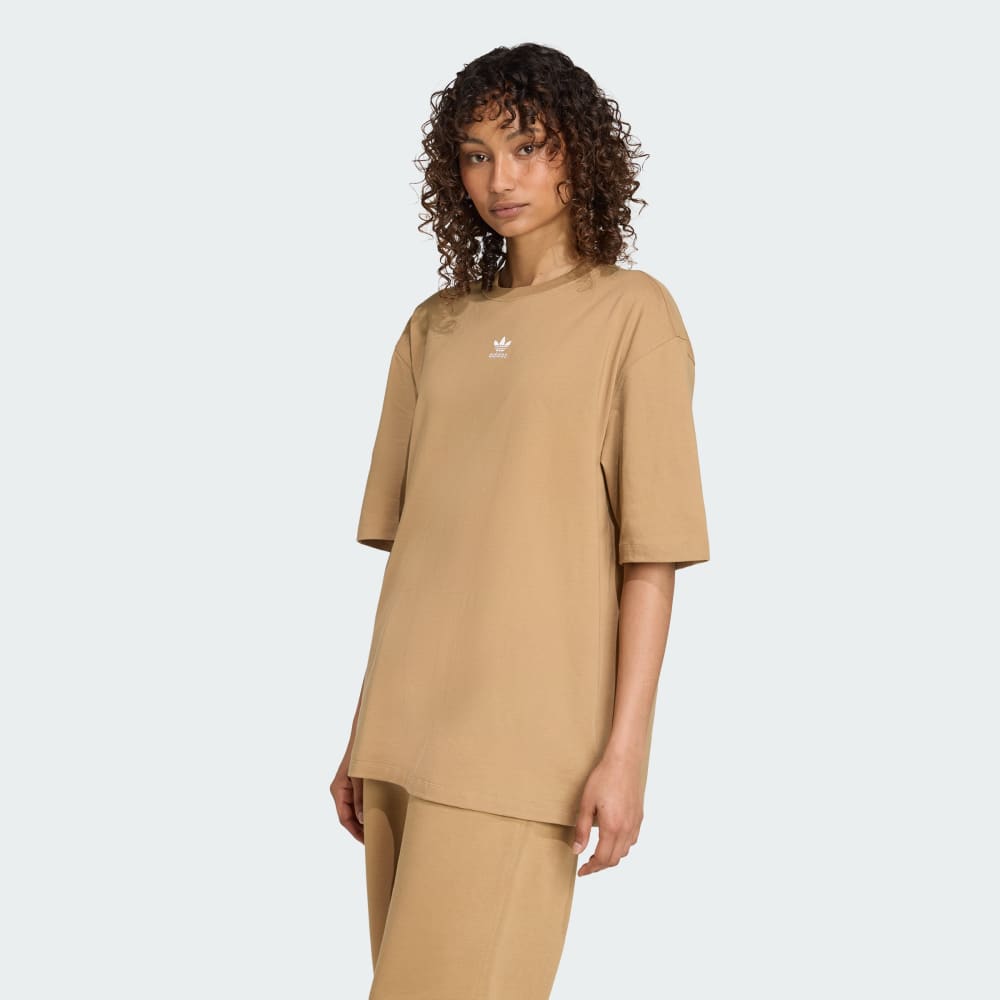 

Футболка Adidas Essentials Boyfriend Tee, цвет Cardboard