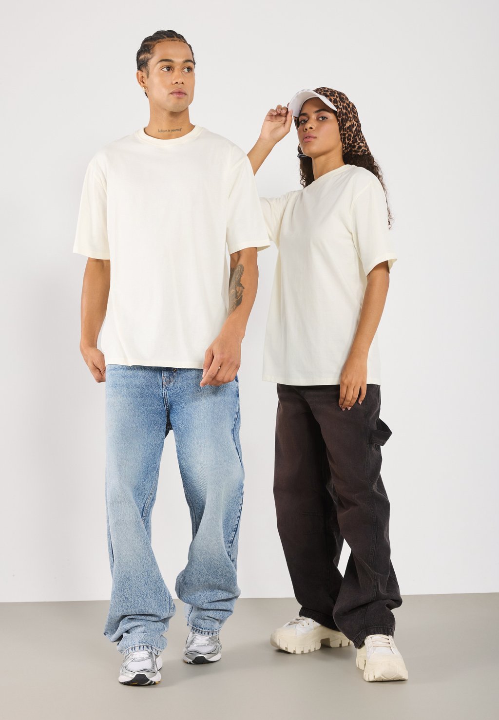 

Базовая футболка UNISEX 2 PACK YOURTURN by Zalando, кремовый