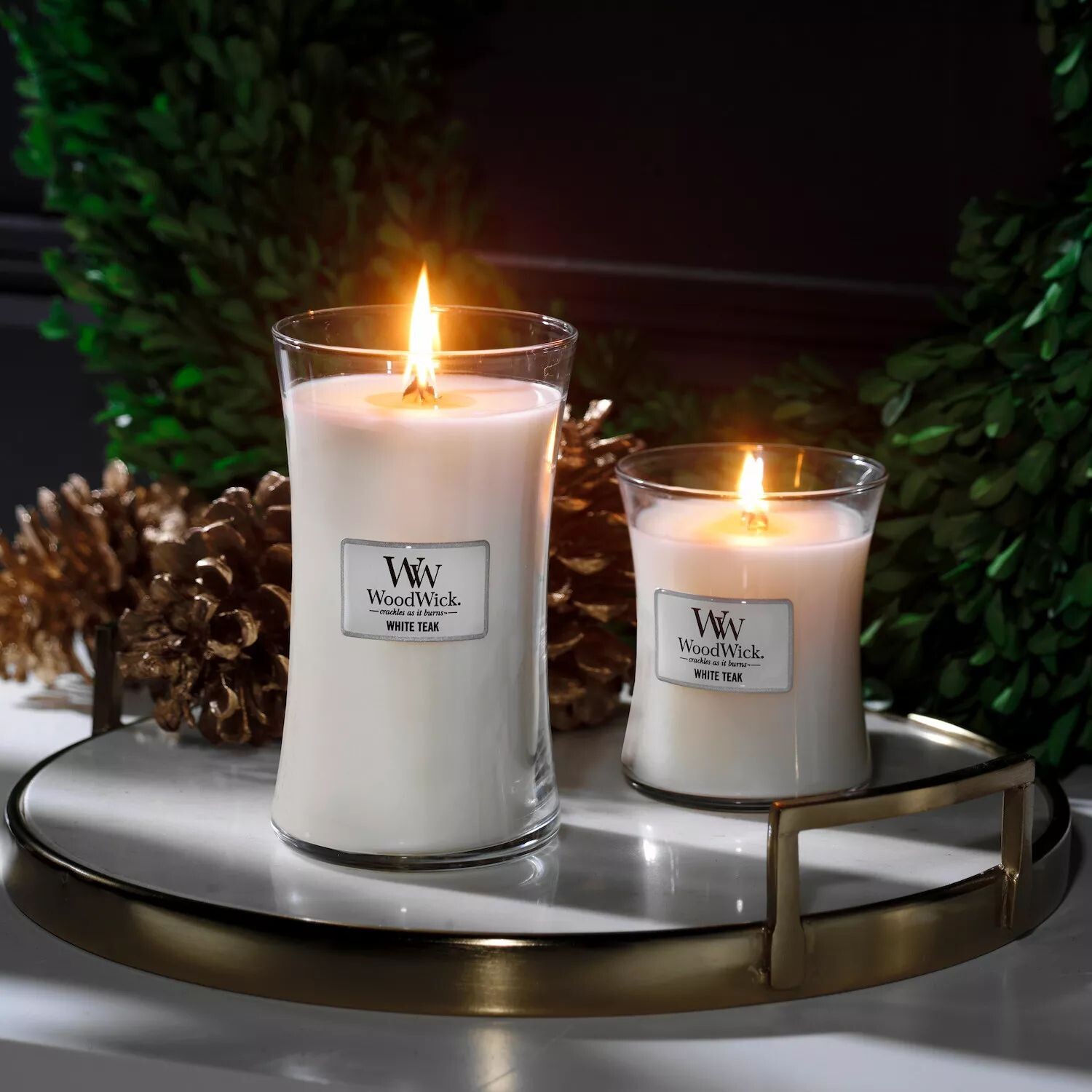 

Песочные часы WoodWick из белого тика 9,7 унций. Свеча Баночка