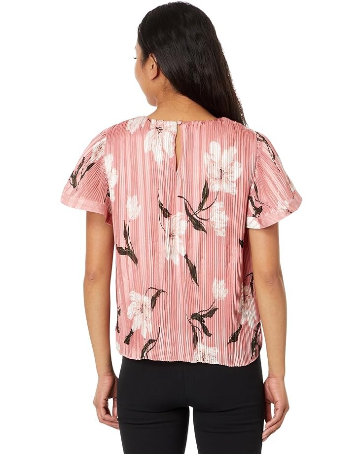 

Блуза CeCe Flowy Pleated Blouse, цвет Romance Pink