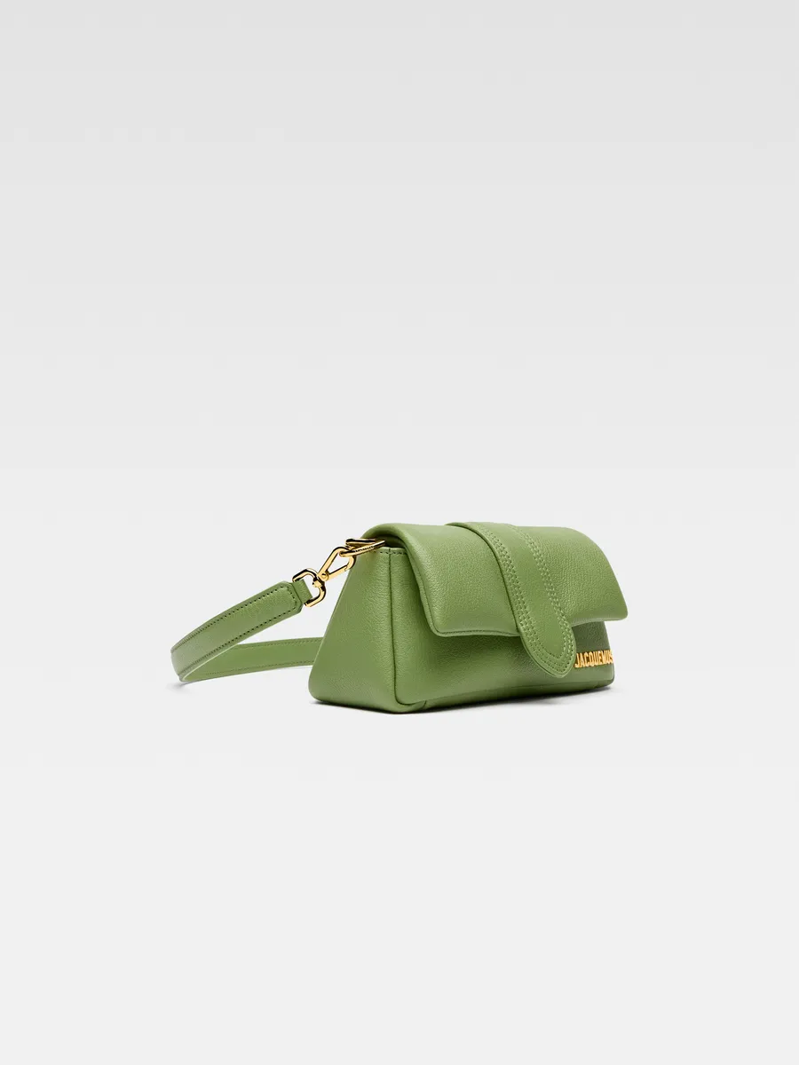 

Мини-сумка с объемным клапаном Бамбиму Jacquemus, зеленый