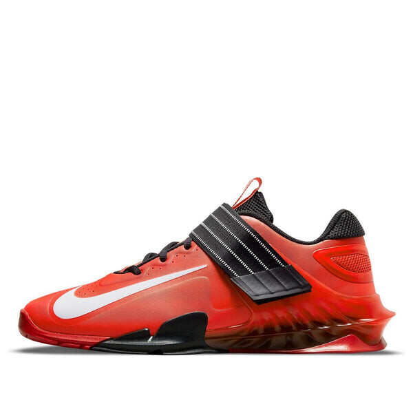 

Кроссовки savaleos 'chile red' Nike, красный