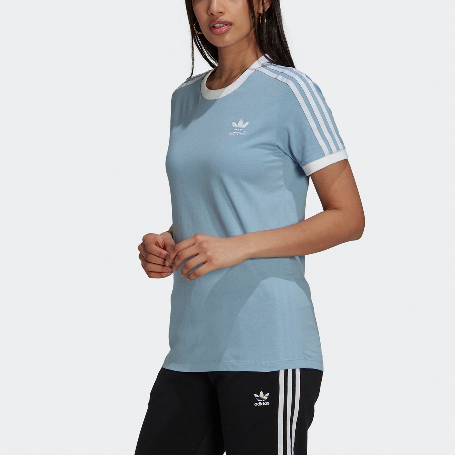 Футболка с тремя полосками женская небесно-голубая Adidas Originals — фото 2