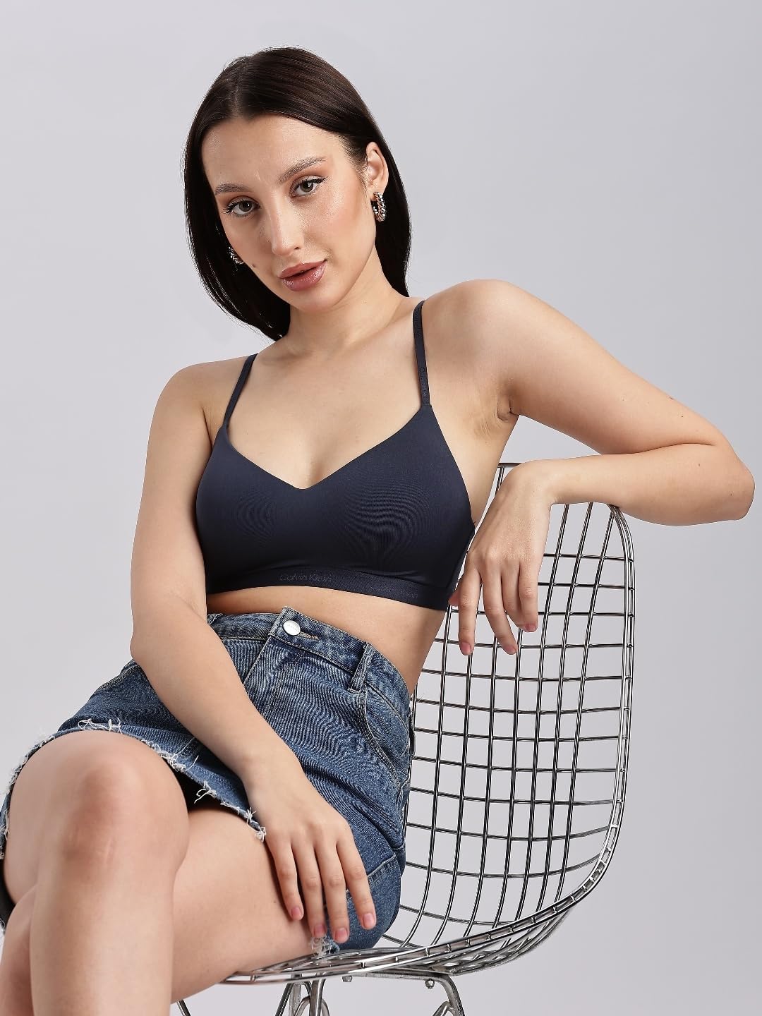 Женский облегающий бюстгальтер-бралетт Calvin Klein с легкой подкладкой, Speakeasy — фото 2