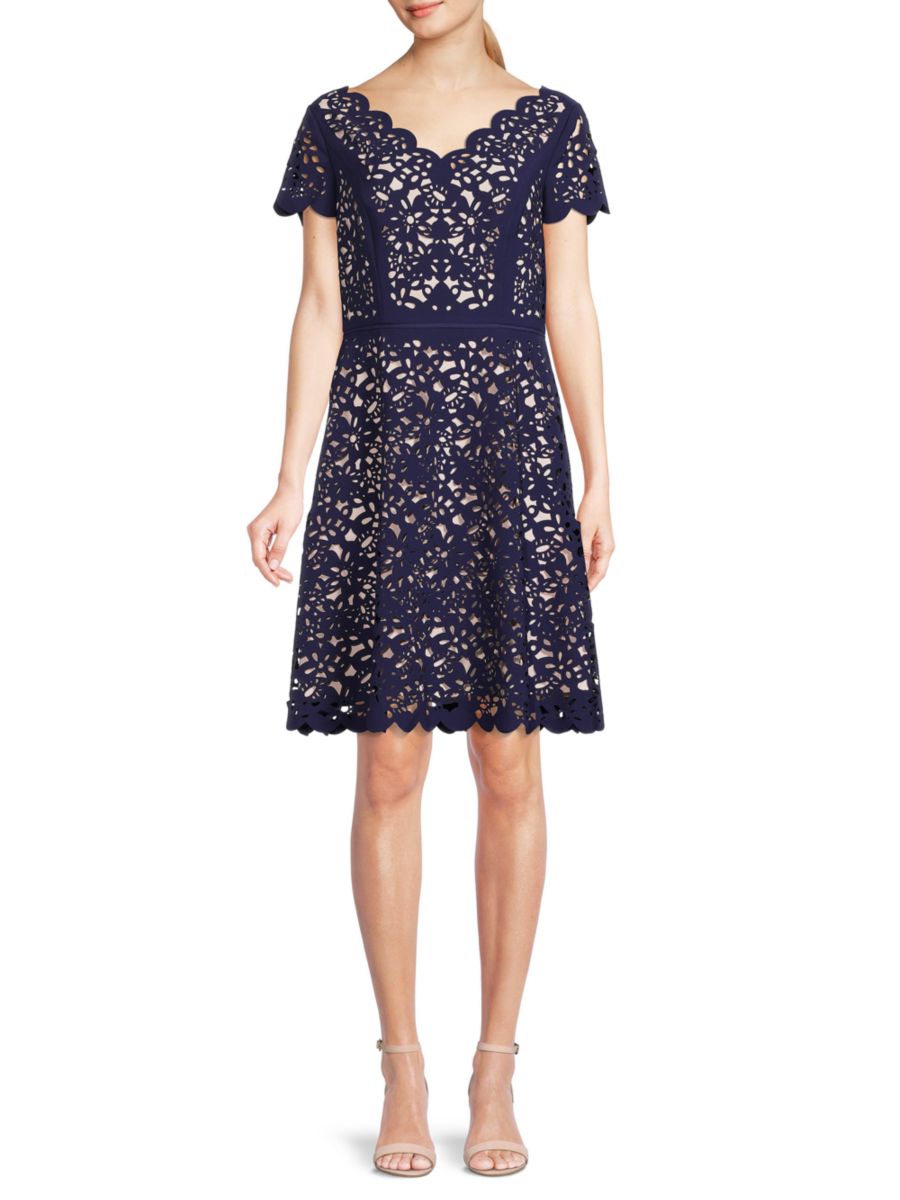 

Платье с лазерной резкой и расклешенным лифом Focus by Shani, цвет Navy Nude