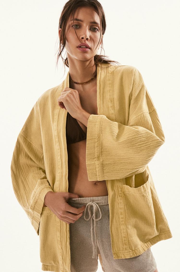 

Стираная куртка-кимоно Pull And Bear, зеленый