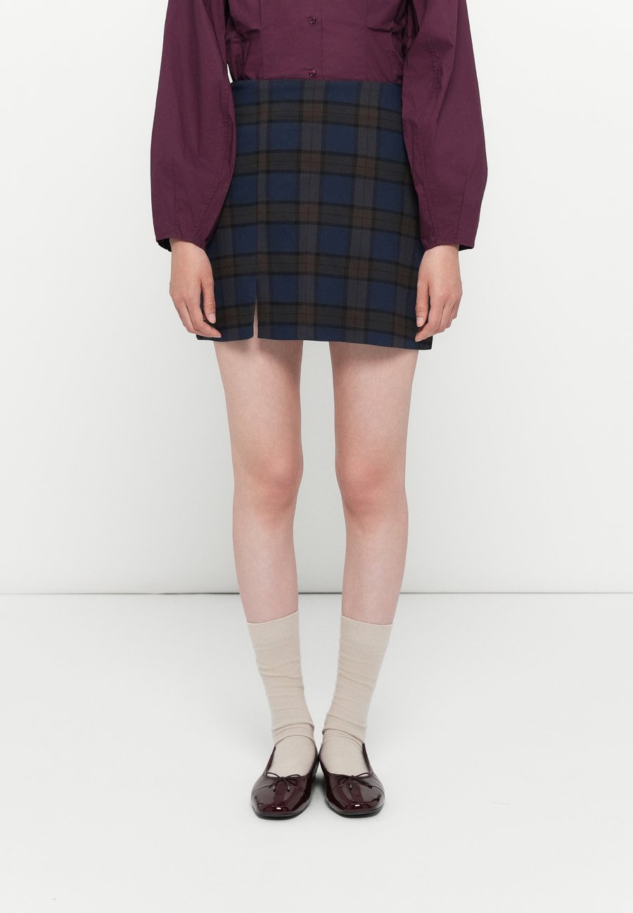 

Юбка ONLY ONLAVRIL SHORT SKIRT, Naval Academy Checks:Chocolate Martini/Brown