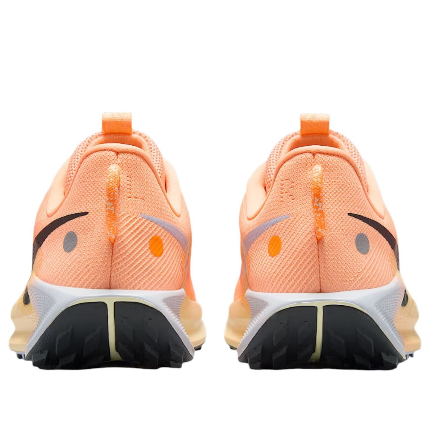 Кроссовки (WMNS) Nike Pegasus Trail 5 'Pulse Orange Phantom Gypsum Black' — фото 4