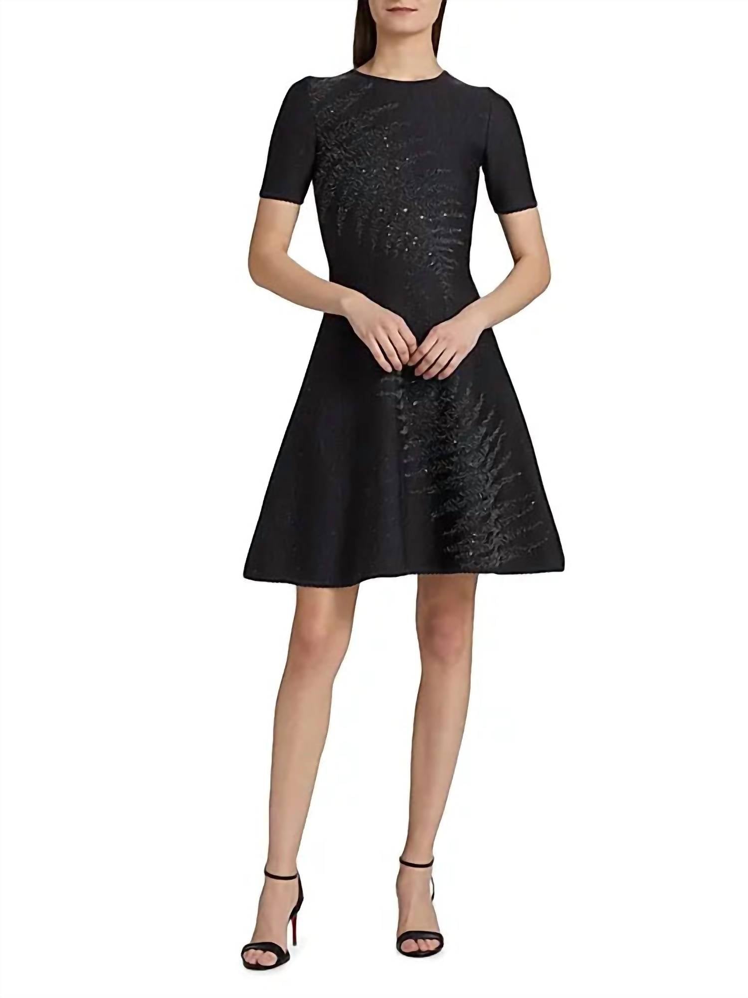 

Oscar de la Renta Вязаное платье с отделкой в ​​виде папоротника, угольно-серого цвета