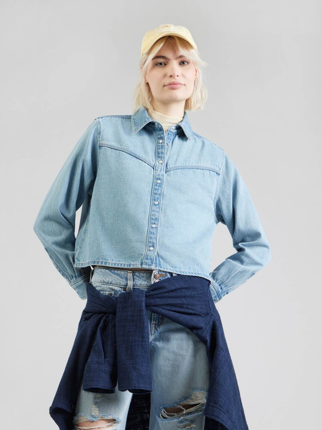 LEVI'S  Куртка межсезонная 'Logan Shacket' в синем дениме — фото 3
