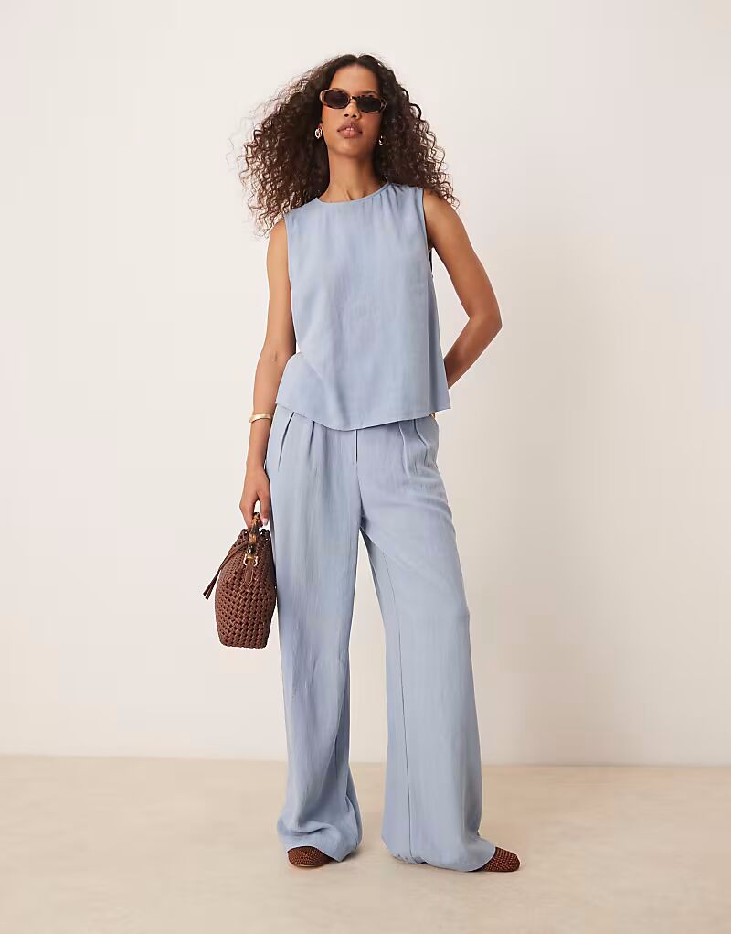 

Широкие брюки со складками спереди ASOS DESIGN в комплекте с льняной курткой синего цвета