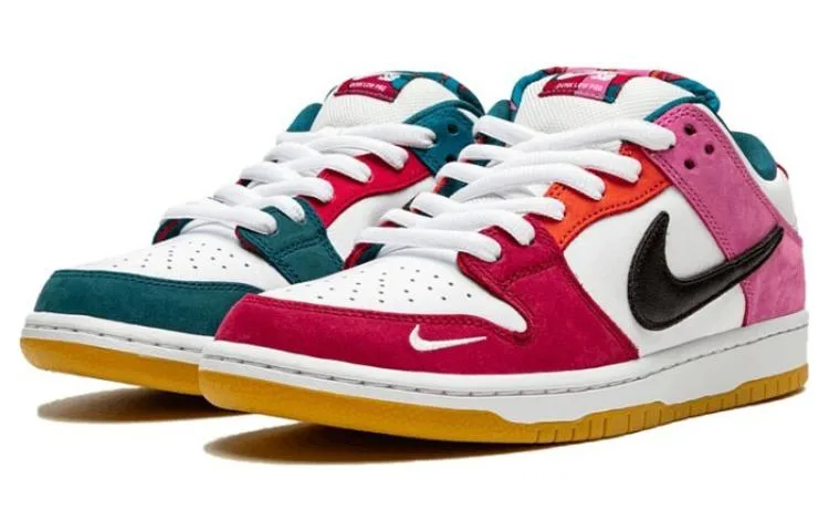 Кроссовки Nike SB Dunk Low Pro X Parra 'Friends & Family', белый красный зеленый — фото 4