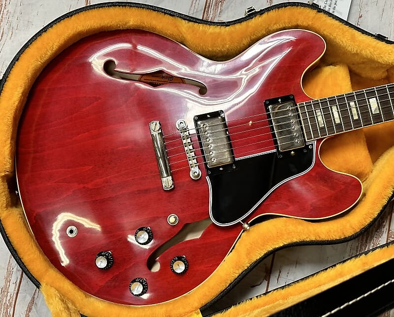 

Электрогитара Gibson 1964 ES-335 Reissue 2023 VOS 60s Cherry New Unplayed Auth Dlr 7lb15oz #138
