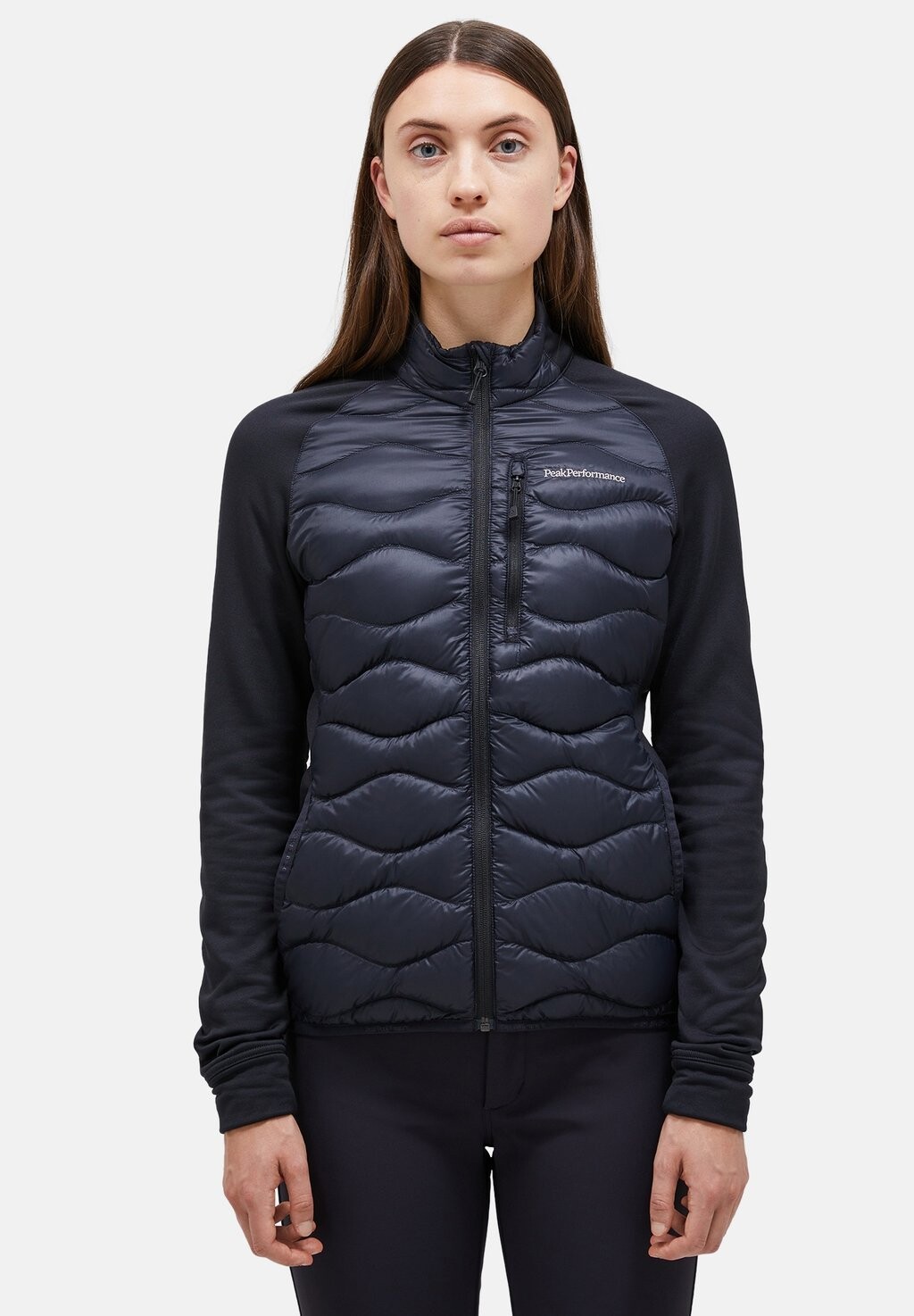 

Пуховик HELIUM HYBRID Peak Performance, цвет schwarz