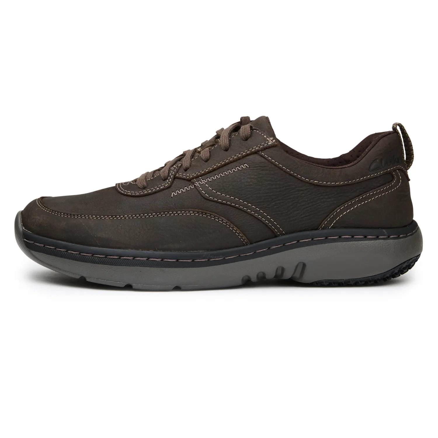 Мужские комфортные кожаные низкие кеды коричневые от Clarks — фото 2