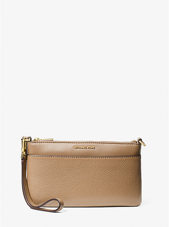 

Средний клатч-кошелек Jet Set из зернистой кожи на запястье Michael Kors, бежевый