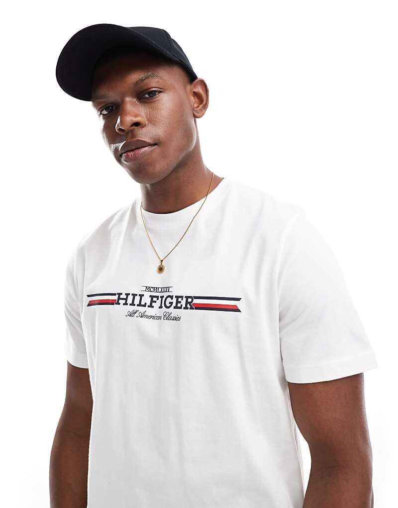 

Tommy Hilfiger – Белая y футболка с полосками на груди