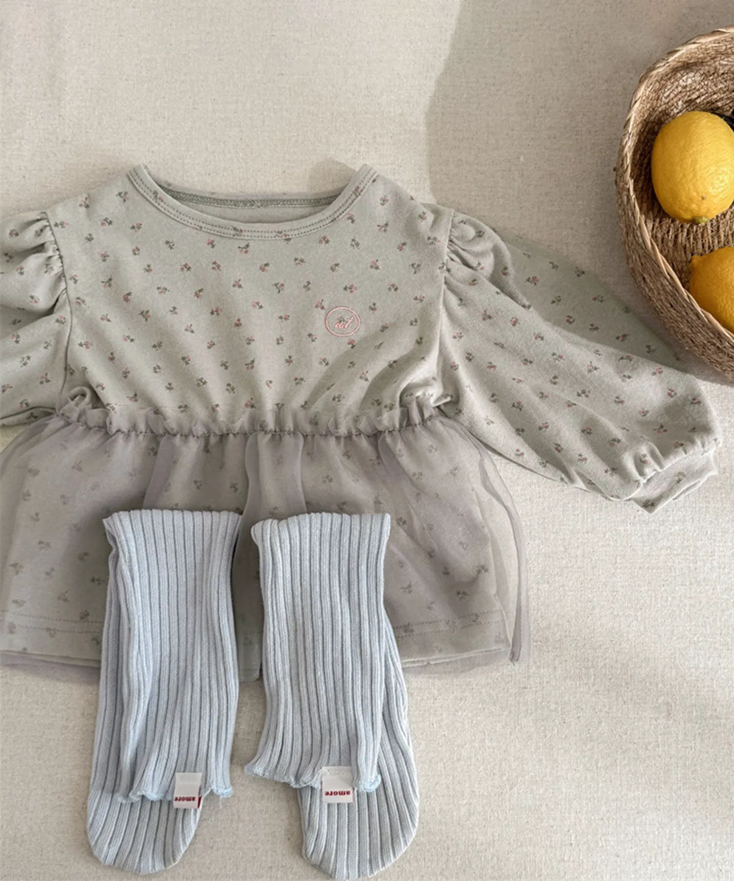Детский маленький пуловер из тюля с цветочным принтом Aimoha Kids, gray — фото 4