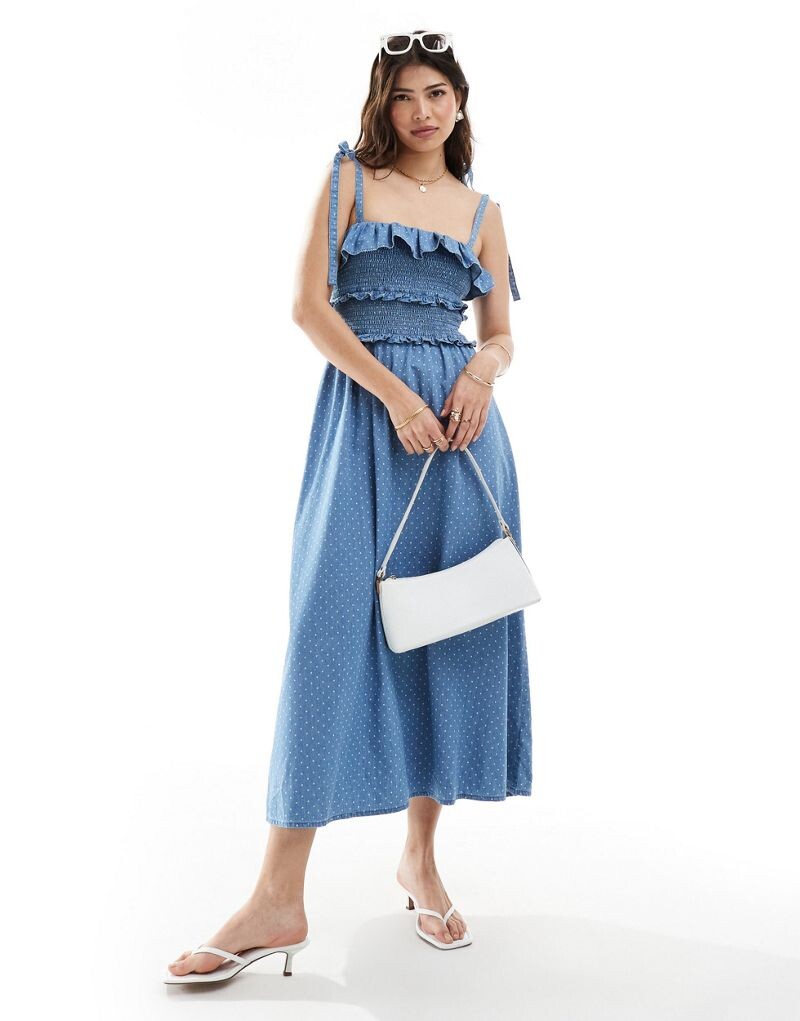 

ASOS DESIGN – джинсовое платье макси с рюшами в горошек