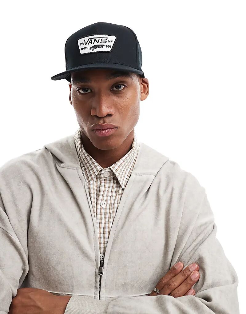 

Кепка Snapback с нашивками черного цвета Vans