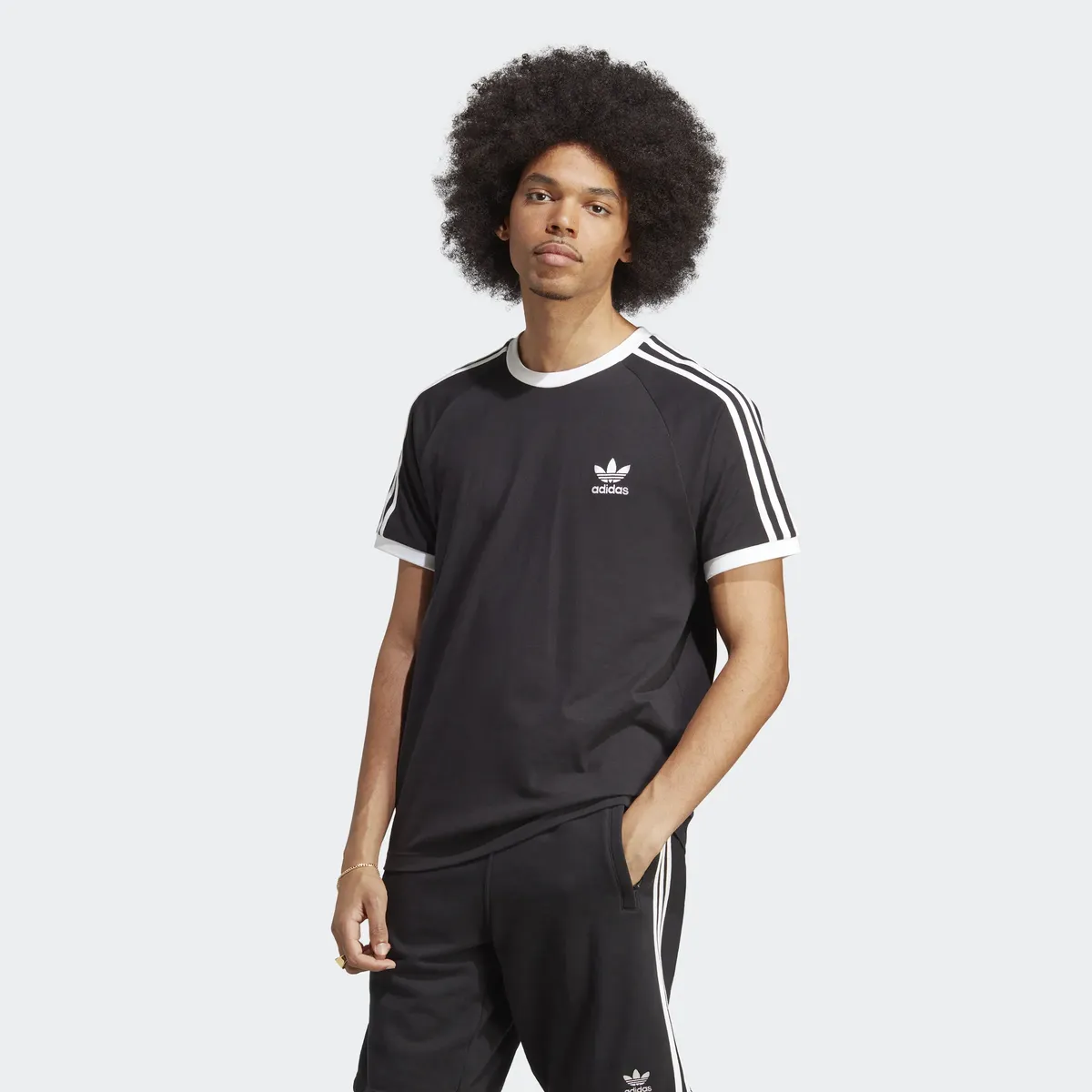 

Футболка Adidas Originals "3-ПОЛОСКИ", черный