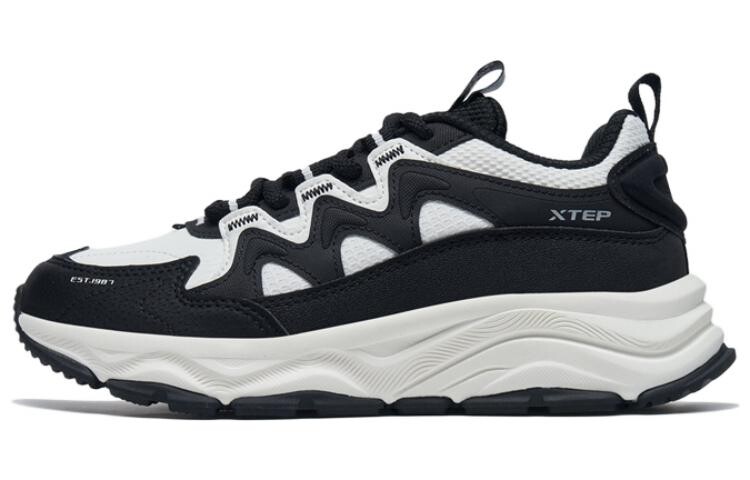 

XTEP Red Cliff Lifestyle Shoes Women's Low-top Black/white