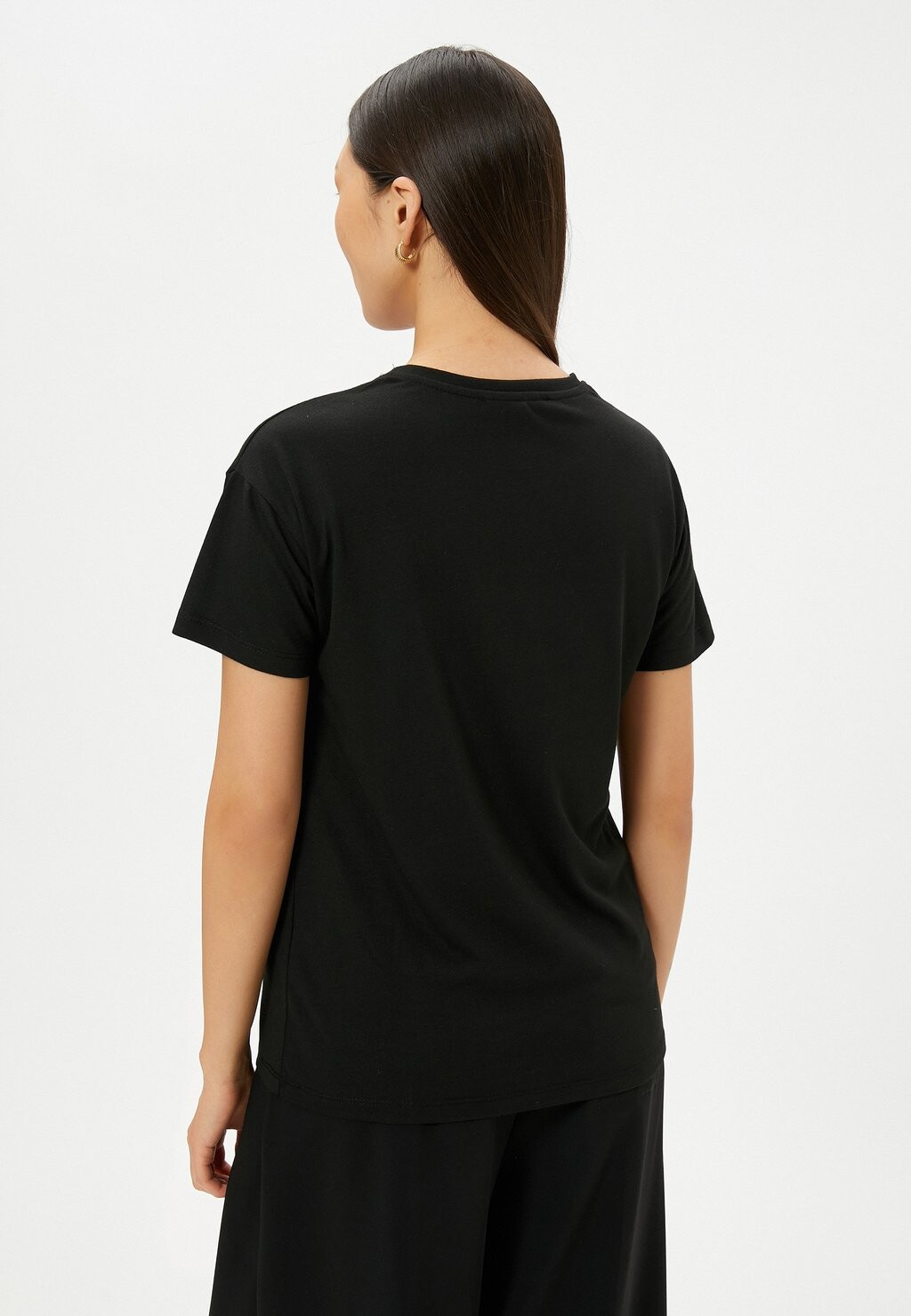 

Футболка с принтом SHORT SLEEVE CREW NECK SEQUINED Koton, черный