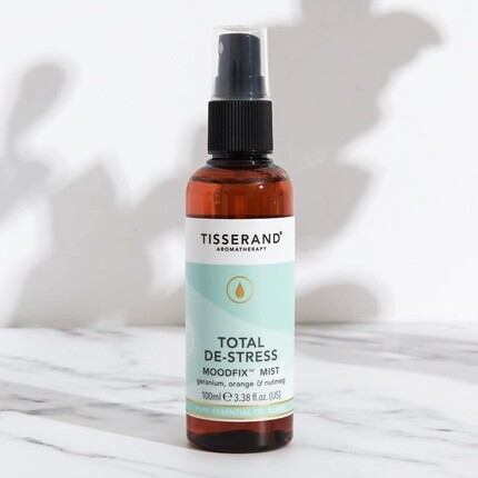 Ароматерапия Total De-Stress MoodFix Mist Апельсин Герань Мускатный орех 100 мл Успокаивающий спрей Tisserand — фото 3
