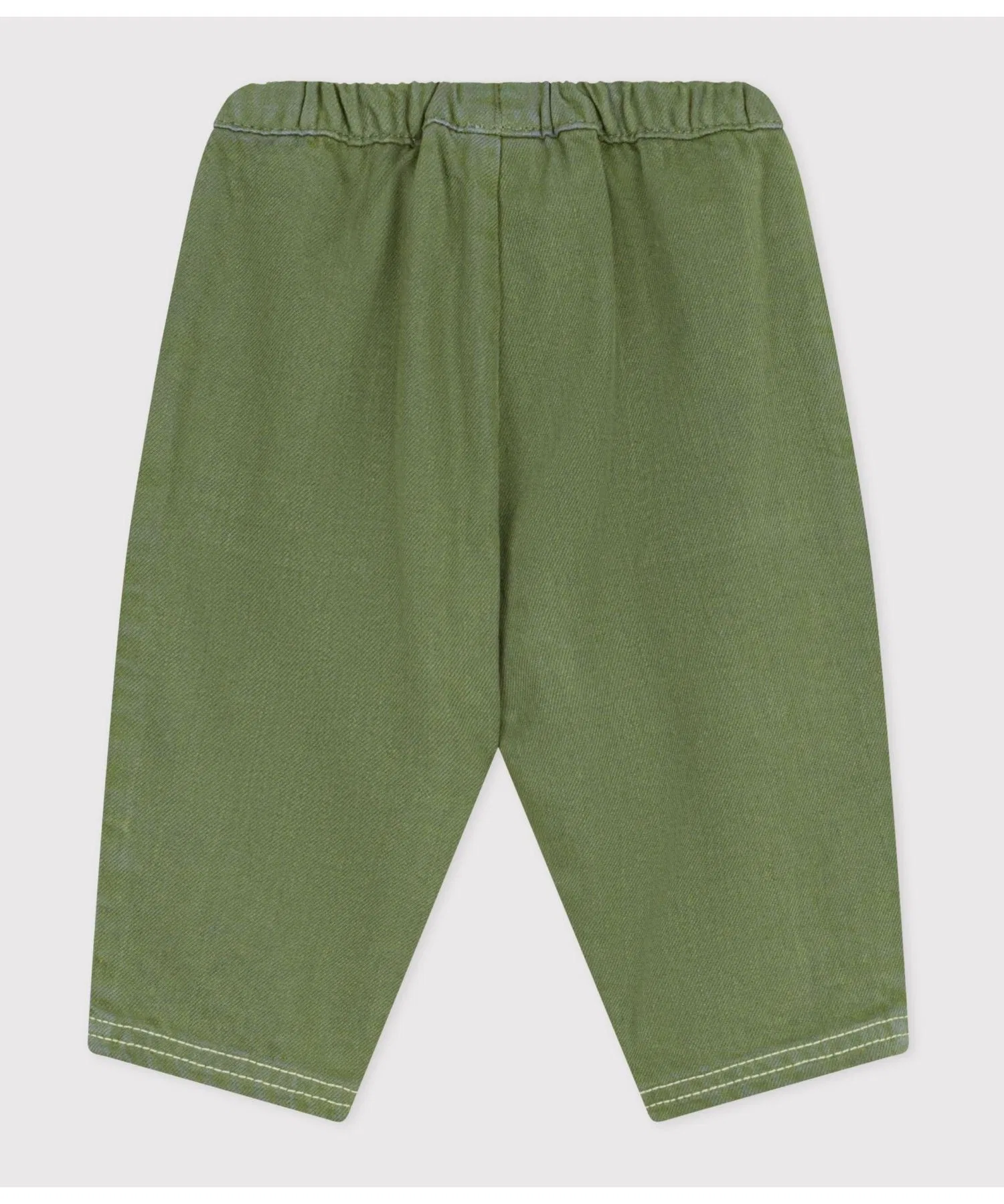 Детские брюки из хлопка и лиоцелла PETIT BATEAU хаки — фото 4