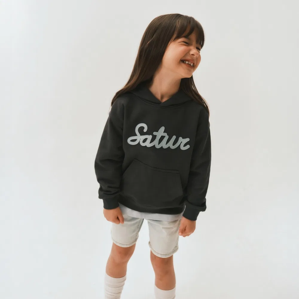 Детское худи с аппликацией Setter Kids угольного цвета от Satur Kids — фото 4
