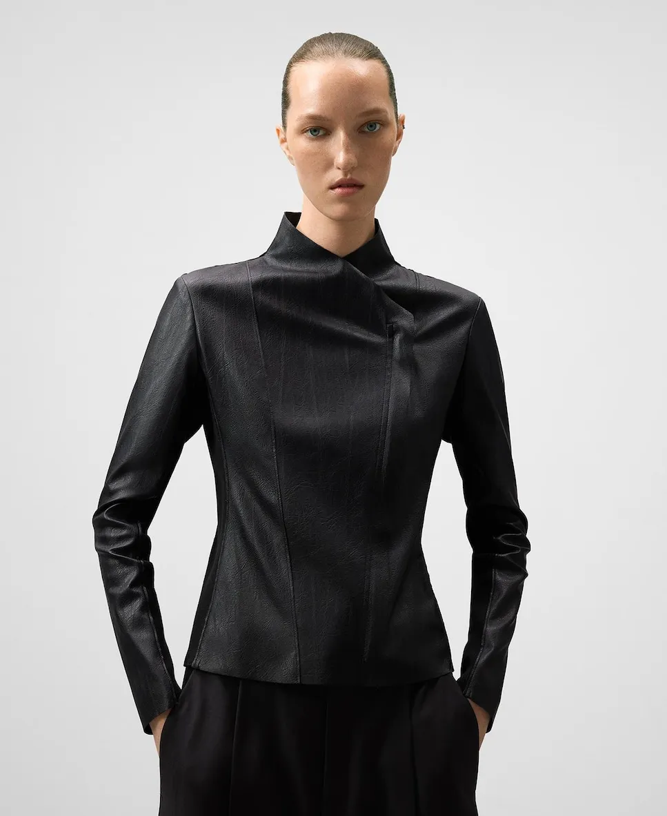 

Женская байкерская куртка, кожа или экокожа Adolfo Dominguez, черный